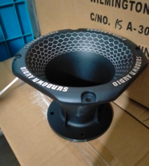 號(hào)角花紋激光雕刻